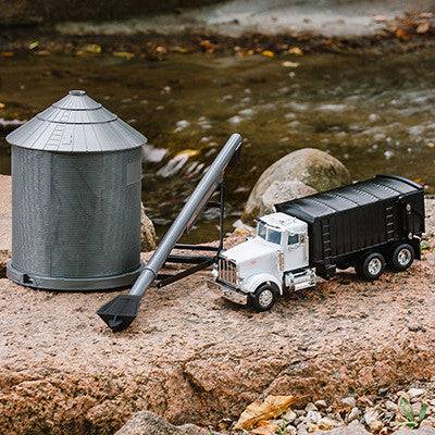 1/32 Semi with Grain Bin Set - mygreentoy.com