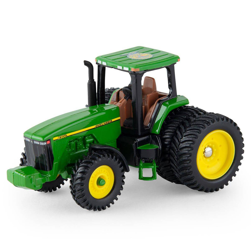 1/64 8300 Tractor w/FFA Logo - mygreentoy.com